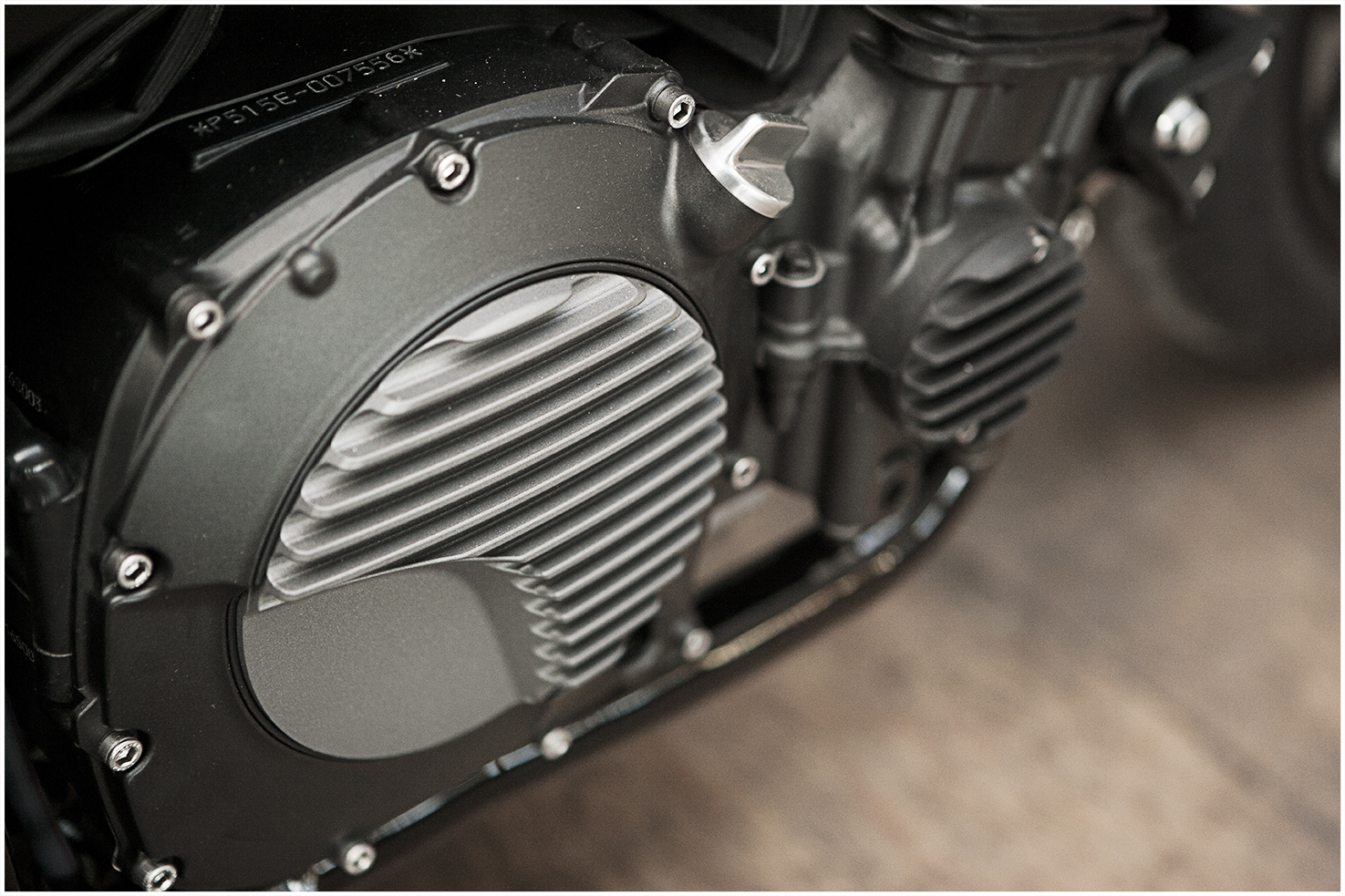 Cafe Racer Engine Cover 3-D XJR  right 